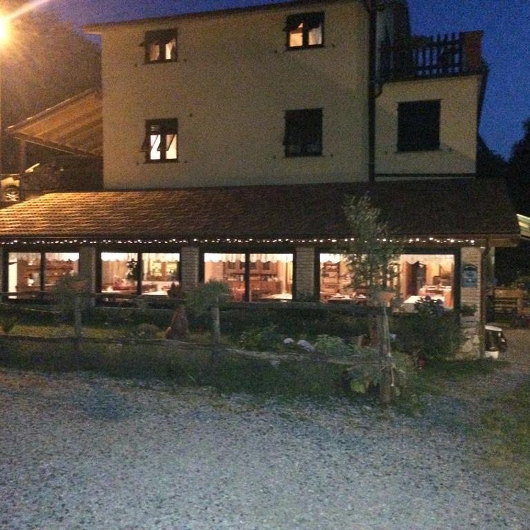 Agriturismo La Taverna Del Nonno Borzonasca Zewnętrze zdjęcie