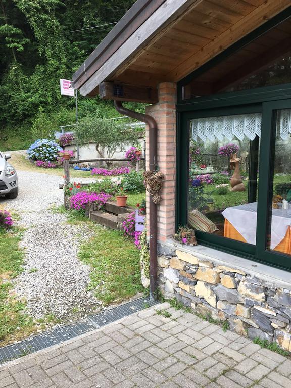 Agriturismo La Taverna Del Nonno Borzonasca Zewnętrze zdjęcie